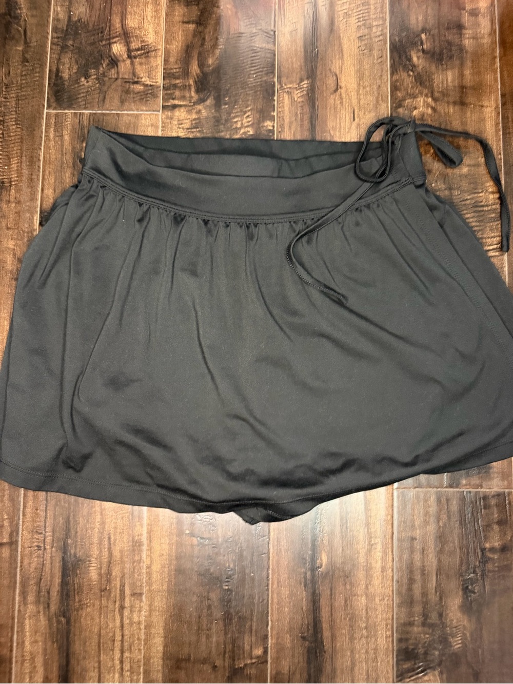 Madewell MWL Flex Wrap Mini Skort in True Black - Large